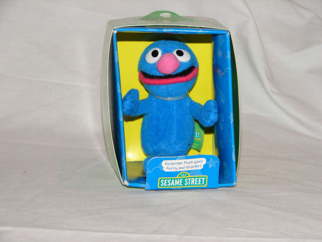Gund Send A Smile Grover Model # 75790
